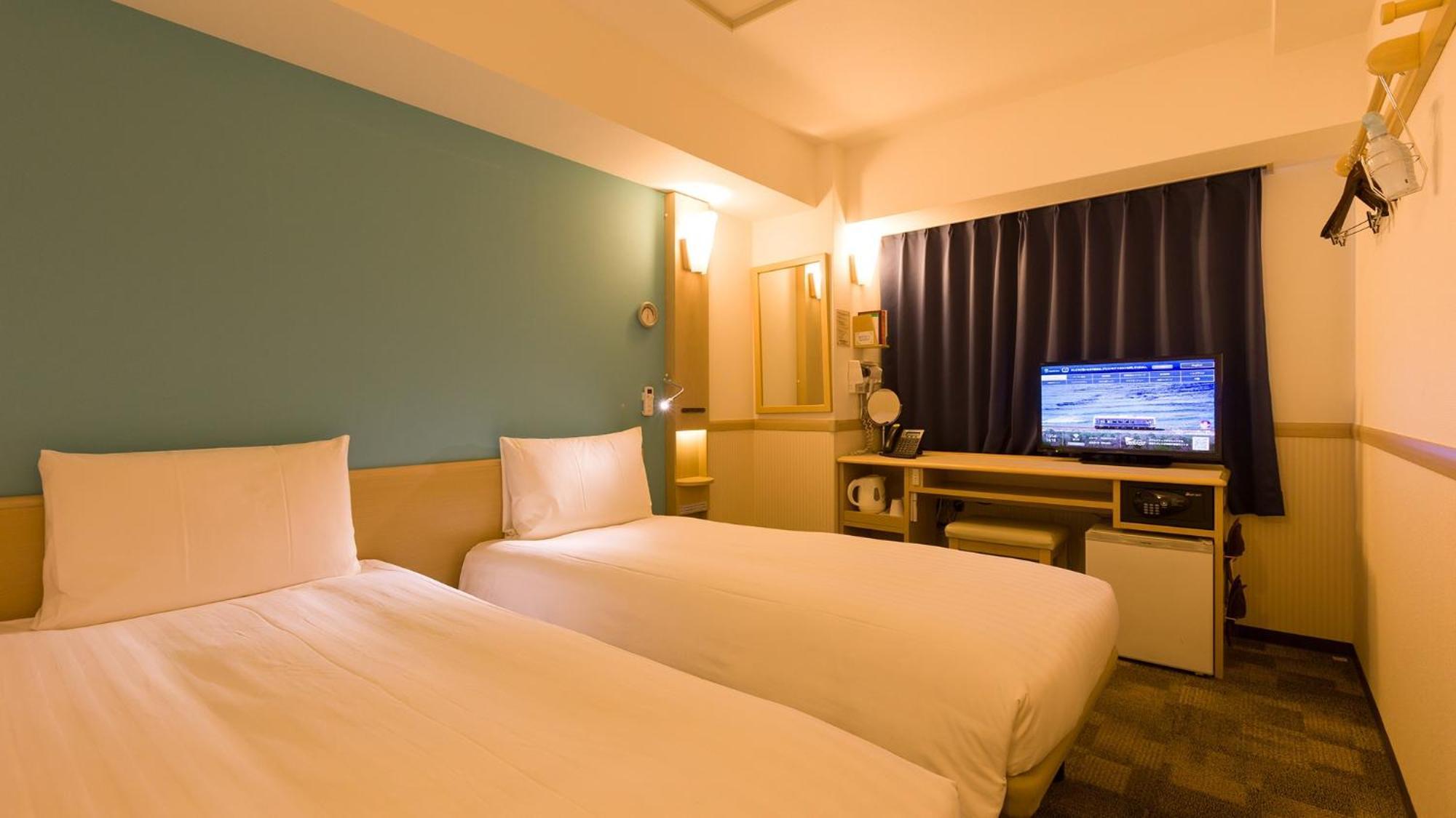 Toyoko Inn Mikawa Anjo Eki Shinkansen Minami Guchi No 2 Anjomachi Room photo
